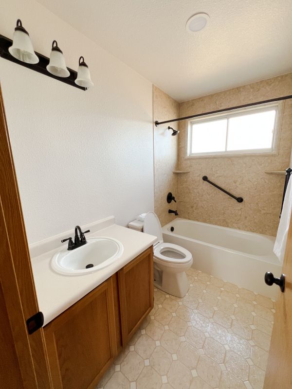 Top Bathroom Remodeling Companies in Plainwell, MI
